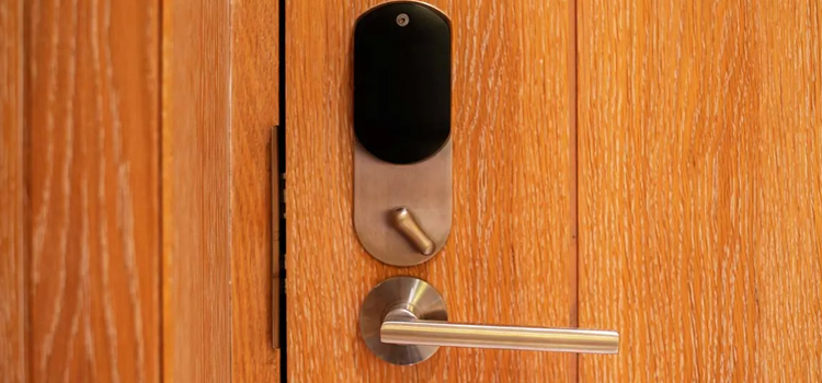 Automatic Locking Door Knob Yorba Linda